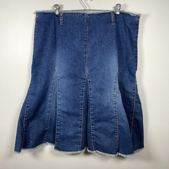 OLD NAVY Y2K  Denim Fit & Flare 12 Raw Hem Button Waist Cotton Jean Skirt Retro - Picture 2 of 7